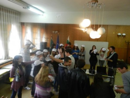 Fără bariere - un proiect transfrontalier care aduce împreună tinerii